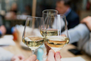 Wine tasting in English | Uppsala